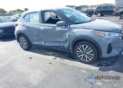 2024 Nissan Kicks Sv Xtronic Cvt z USA, uszkodzony, nr VIN 3N1CP5CV3RL576696